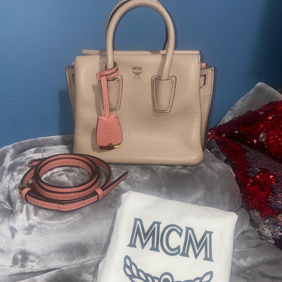 Top handle crossbody bag - Picture 12 of 13